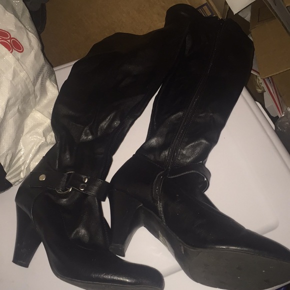 💰3 for $25! SALE 💙 Black Heeled Boots - Picture 3 of 4